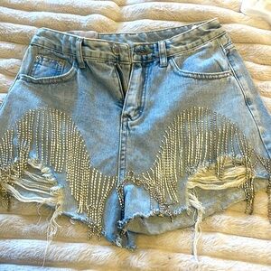 Medium to large short